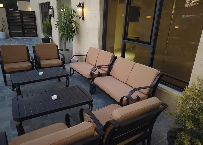 H Luxury Hotel