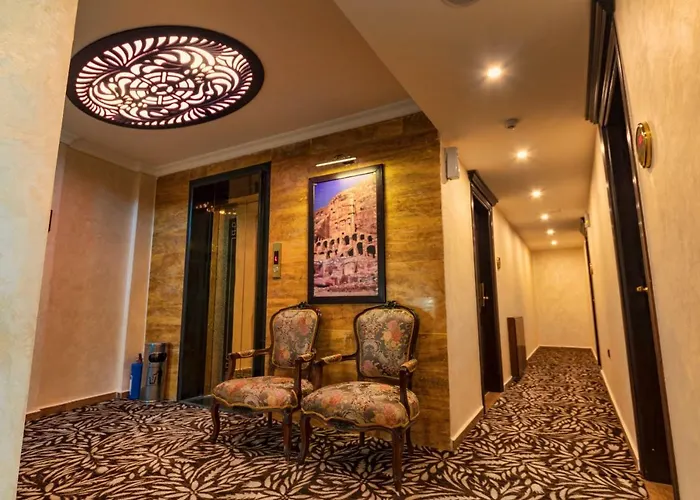 Town Season Hotel